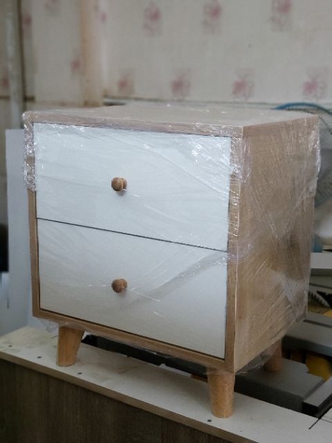 Tủ đầu giường phong cách Châu Âu