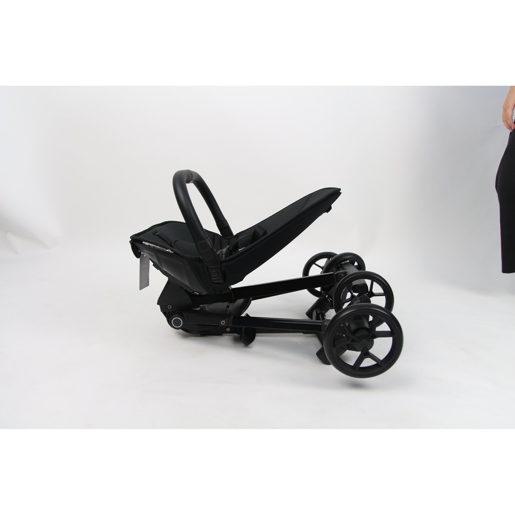 Xe Đẩy Đảo Chiều Gấp Gọn Joovy Qatta S113