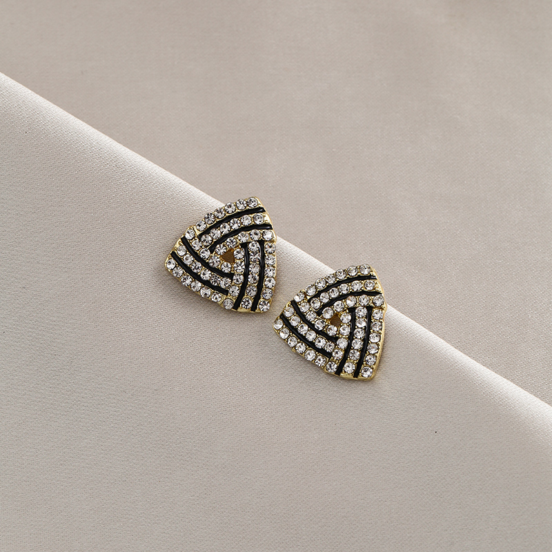 Khuyên Tai Phối Ngọc Trai Giả Xinh Xắn Nhiều Thiết Kế Tùy Chọn Cho Nữ