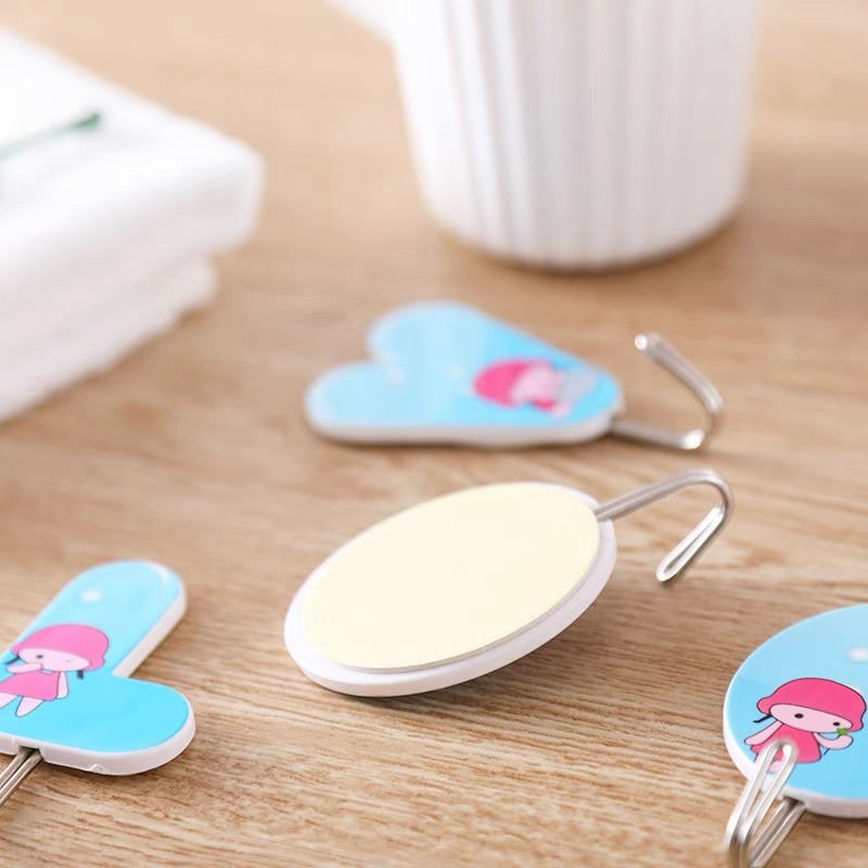 Bộ 4 móc dính cường lực siêu chắc, Móc dính siêu chắc hình chữ LOVE