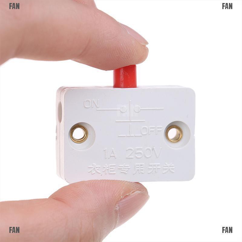 Công Tắc Cảm Ứng Cho Tủ Quần Áo
