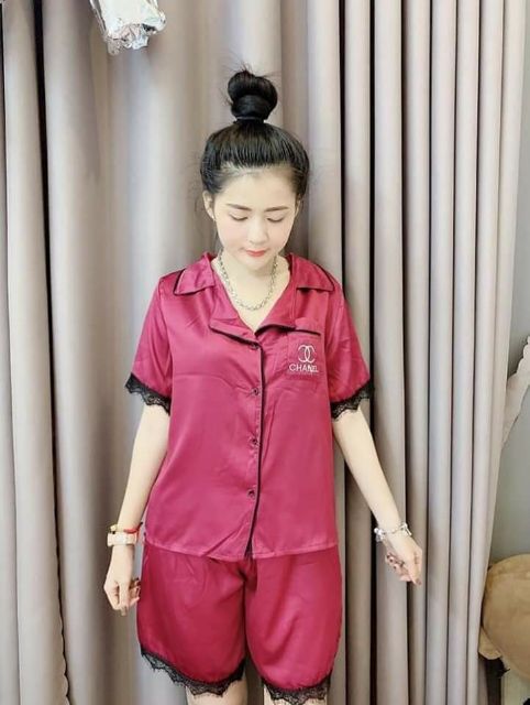 CHUYÊN SỈ ÔM LÔ ĐỒ BỘ PIJAMA LỤA PHI BÓNG