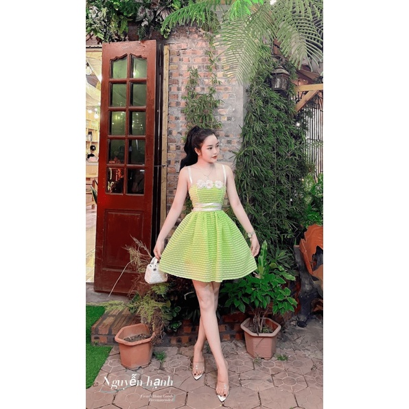 (Mẫu Mới) Đầm Tơ Hột Nổi Có Lót Có Mút Kèm Bông UP hhp