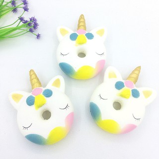 SquiShy bánh tròn 1 sừng nhắm mắt
