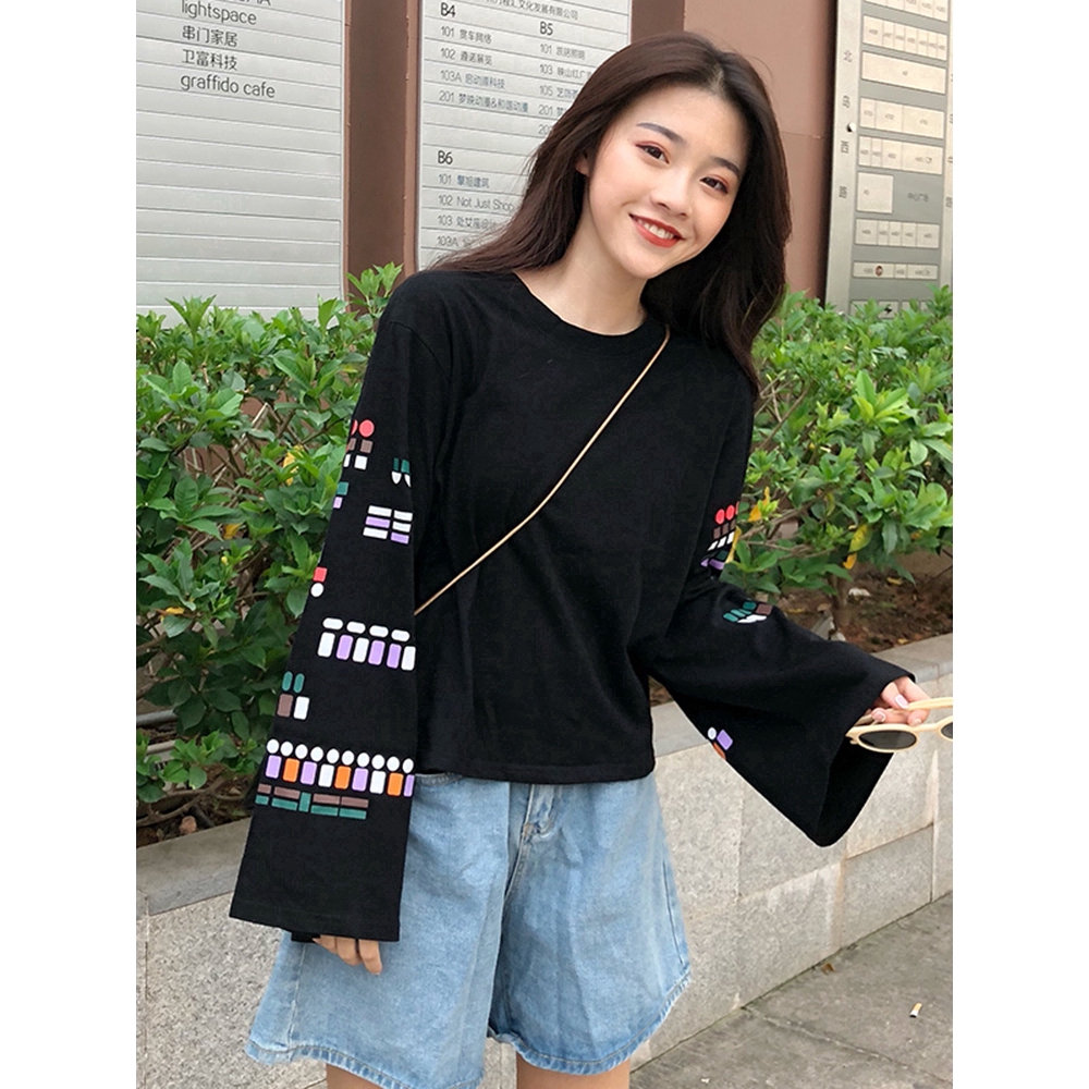 Áo Thun Nữ Cổ Tròn Tay Dài