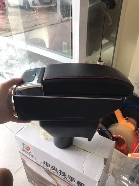 Hộp tỳ tay theo xe Yaris 2014 - 2018