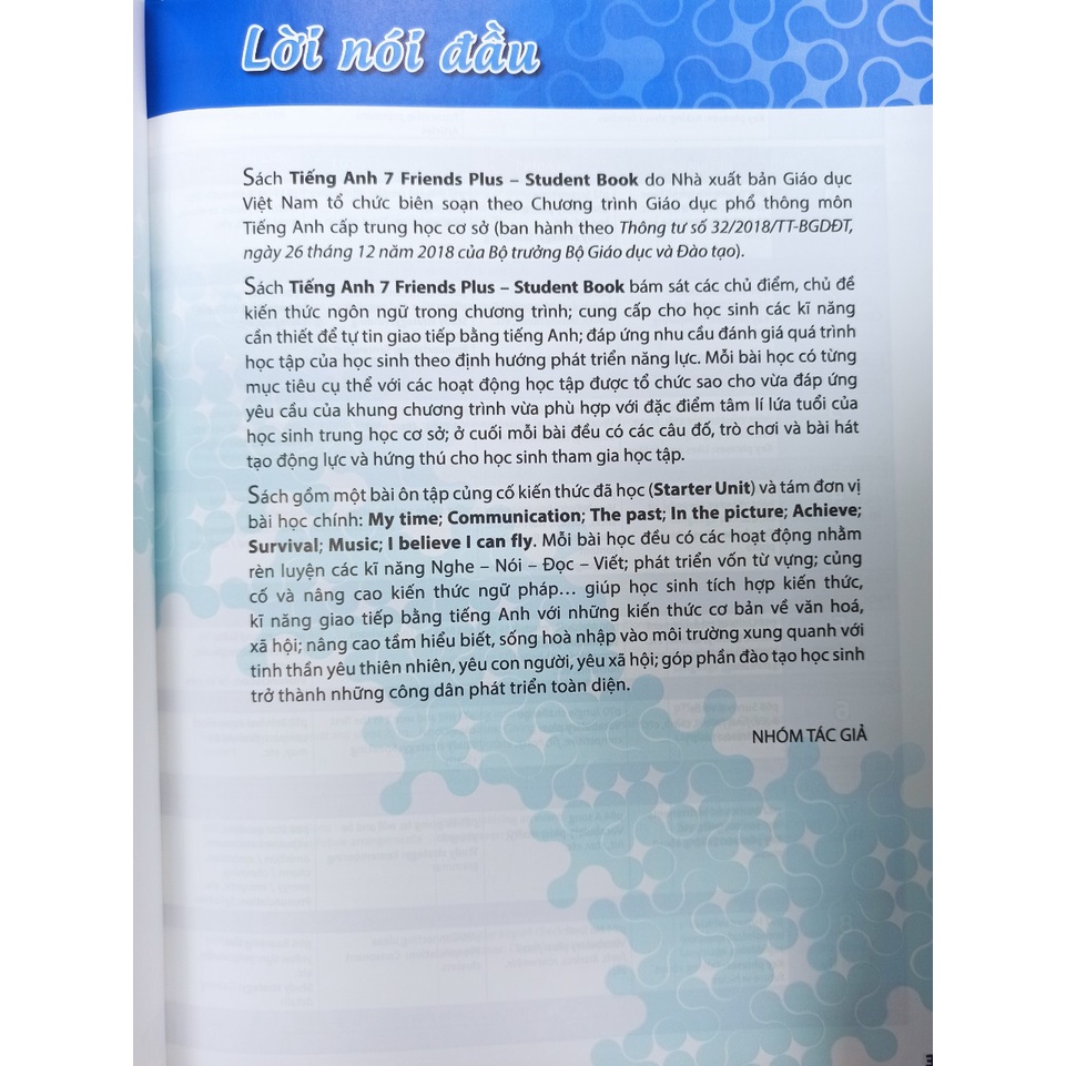 Sách - Tiếng Anh Friends Plus lớp 7 Student Book