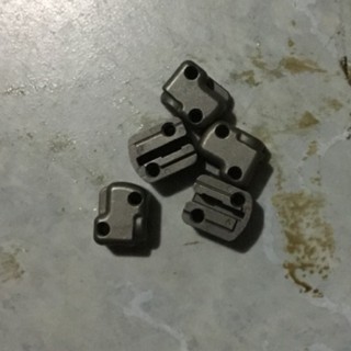 Mõm lưỡi máy cưa sọc makita 4327