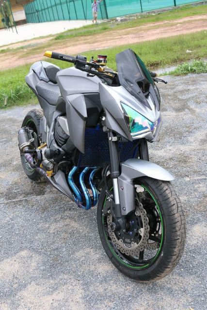 Kính chắn gió  kawasaki z800 lắp cho Exciter, Sonic, Raider, Winner, Cb150, Fz150i, Gsx150S