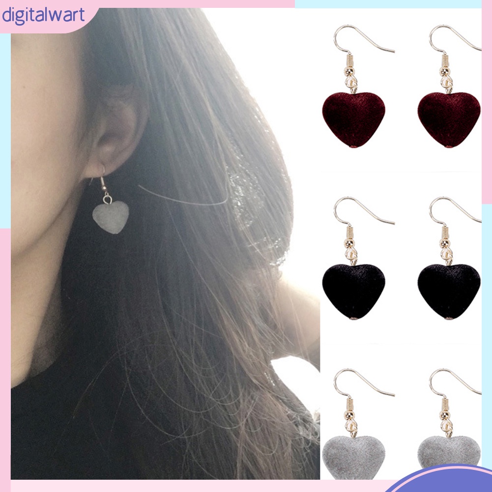 Đôi khuyên tai móc thiết kế hình trái tim chất liệu vải nhung xinh xắn thời trang dành cho nữ