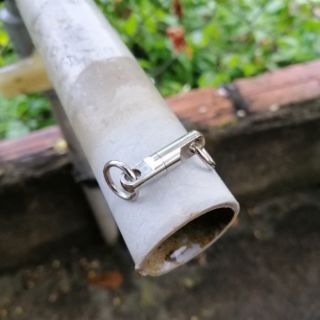 Chống xoắn inox