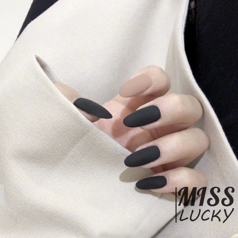 Móng Tay Giả Dáng Dài Màu Đen Và Kaki 27g