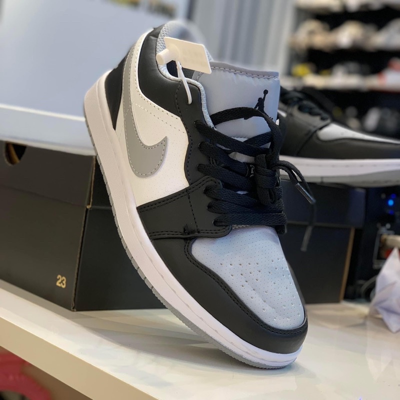 Giày Sneaker Đen xám cổ thấp