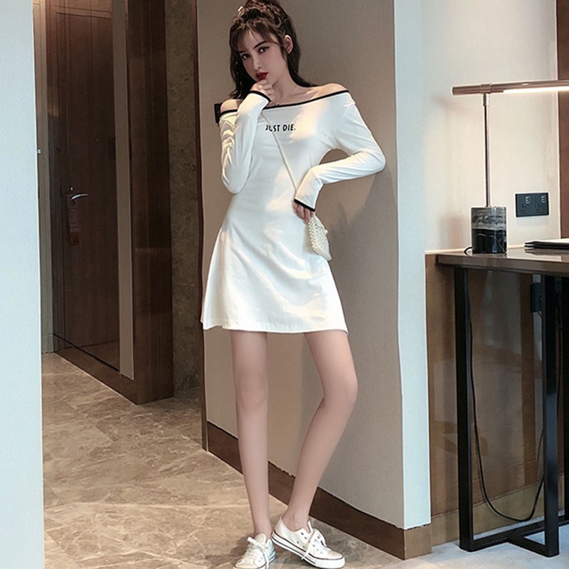 Đầm tay dài hoạ tiết chữ thiết kế trễ vai phong cách Hàn Quốc quyến rũ | BigBuy360 - bigbuy360.vn