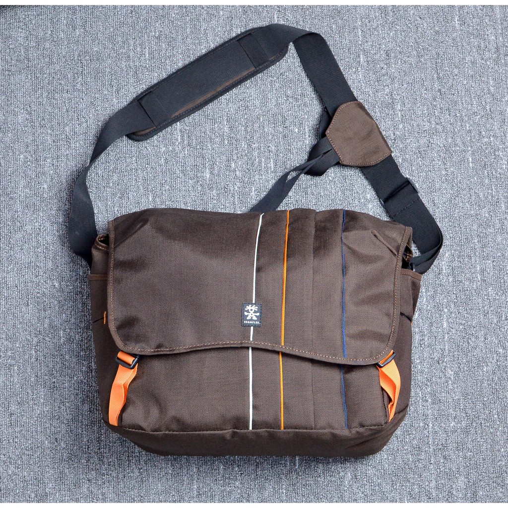 Túi máy ảnh size lớn Crumpler Jackpack 9000 có ngăn để laptop