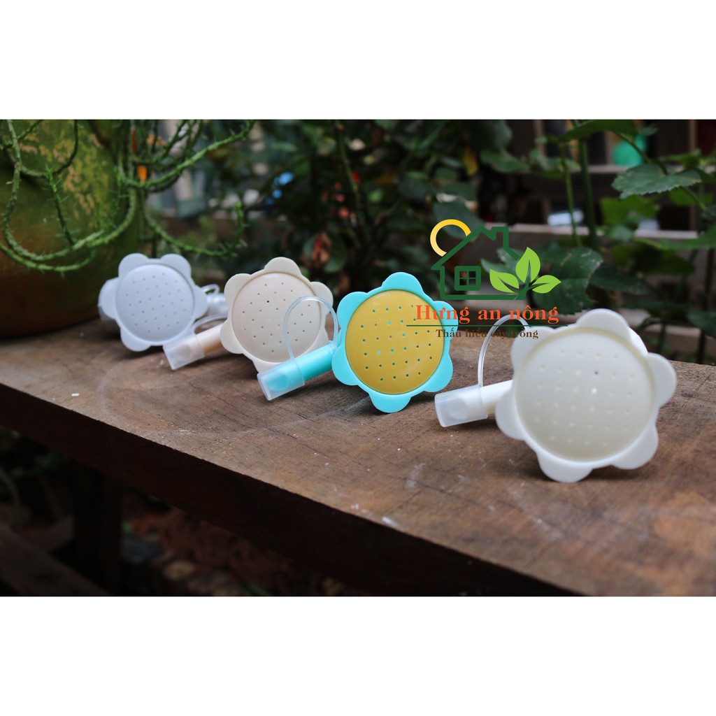 Vòi tưới 2 đầu L2 gắng được nhiều loại chai nước ngọt tiện