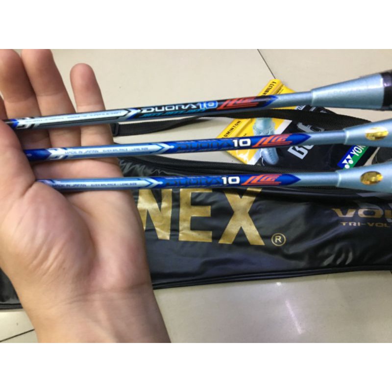 vợt cầu lông Yonex khung cacbon DUORA 10 cao cấp(tặng lưới đan sẵn trên khung+cuốn cán+túi đựng)