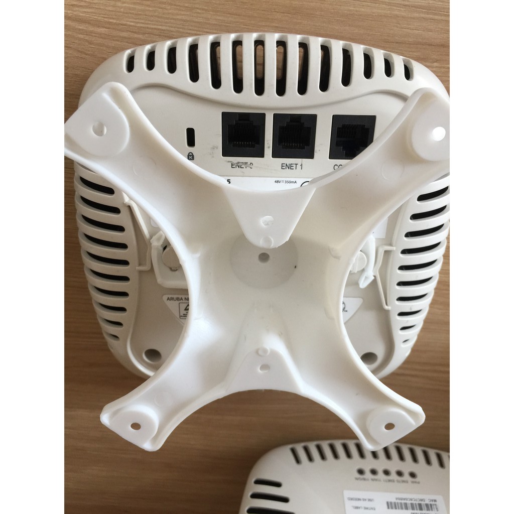 Bộ phát wifi Aruba 135  chuẩn N, hai băng tần, tính năng MESH vs ROAMING
