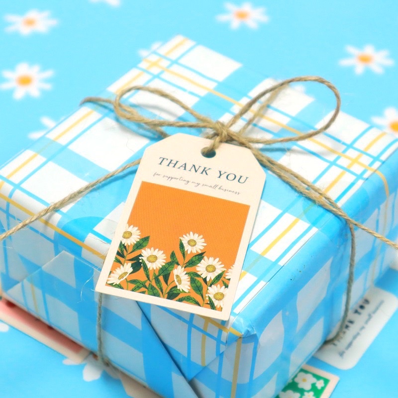 set 4 tag Thank You hoa cỏ kèm dây size 4 x 7 cm
