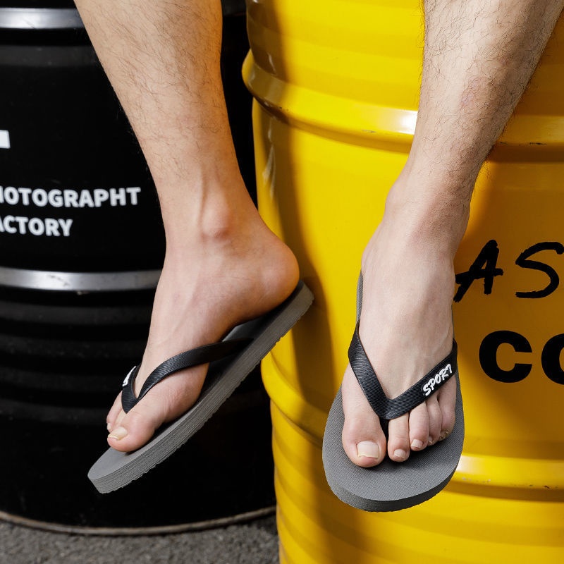 Dép Sandal Xỏ Ngón Chống Trượt In Chữ Thời Trang Dành Cho Nam