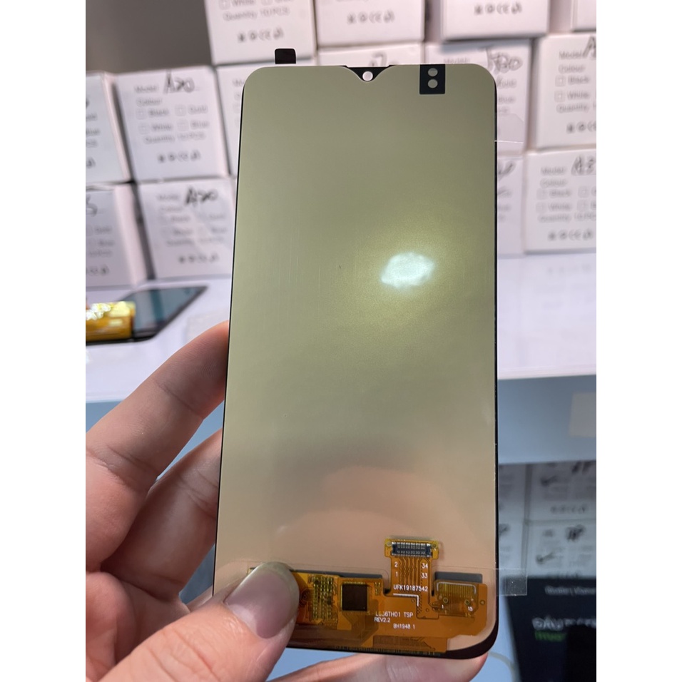 Màn hình samsung A20 màn hình oled bảo hành 3 tháng tặng kèm bộ sửa 8 trong 1