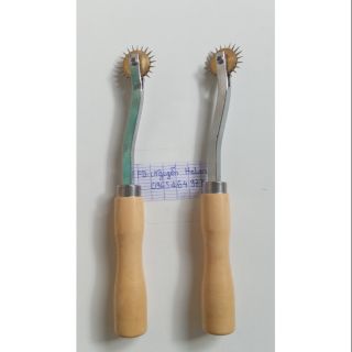 Cây lăn sang dấu cán màu gỗ răng nhọn