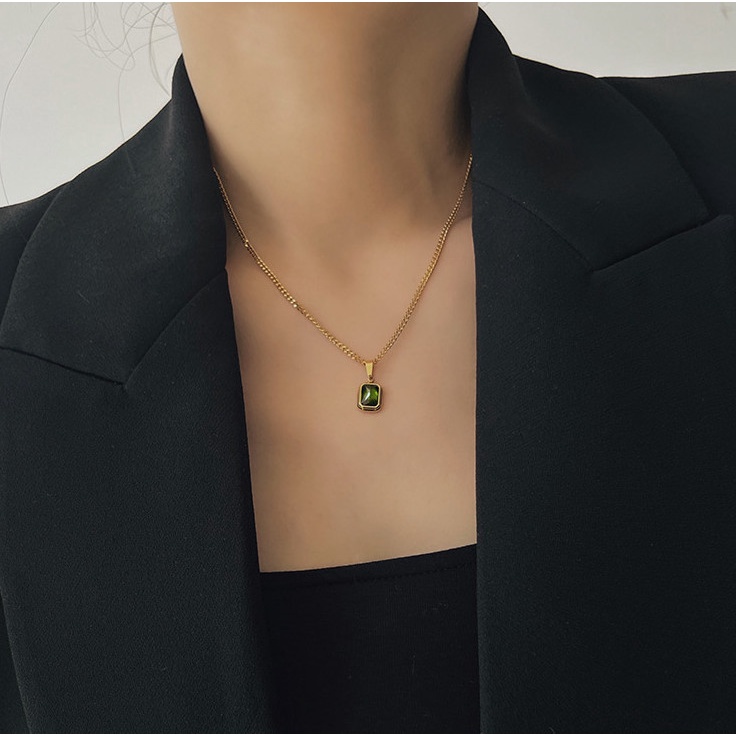 Dây Chuyền Mặt Đá Nhân Tạo Hình Vuông Nhiều Màu Titan Ko Đen TT 4235