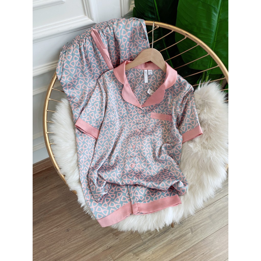 Bộ đồ ngủ mẹ cộc tay lụa họa tiết nơ V.ic BOH22 hot 2021 | BigBuy360 - bigbuy360.vn