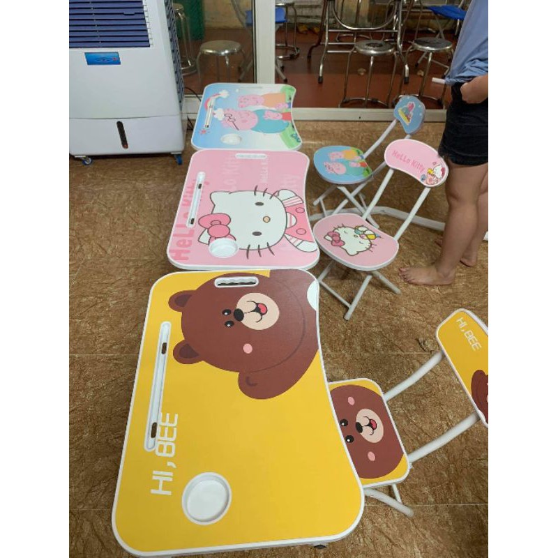 Bộ Bàn Ghế Học Sinh Gấp Gọn Cho Bé