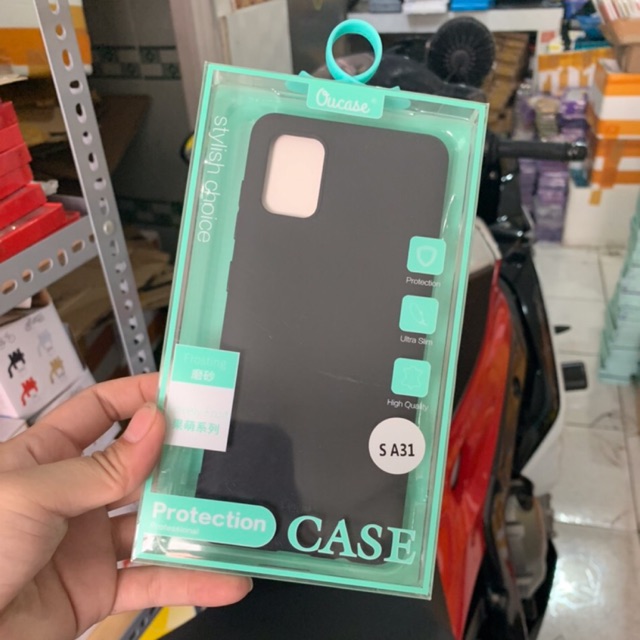 Ốp lưng Ou Case màu Sámung A31 màu đen