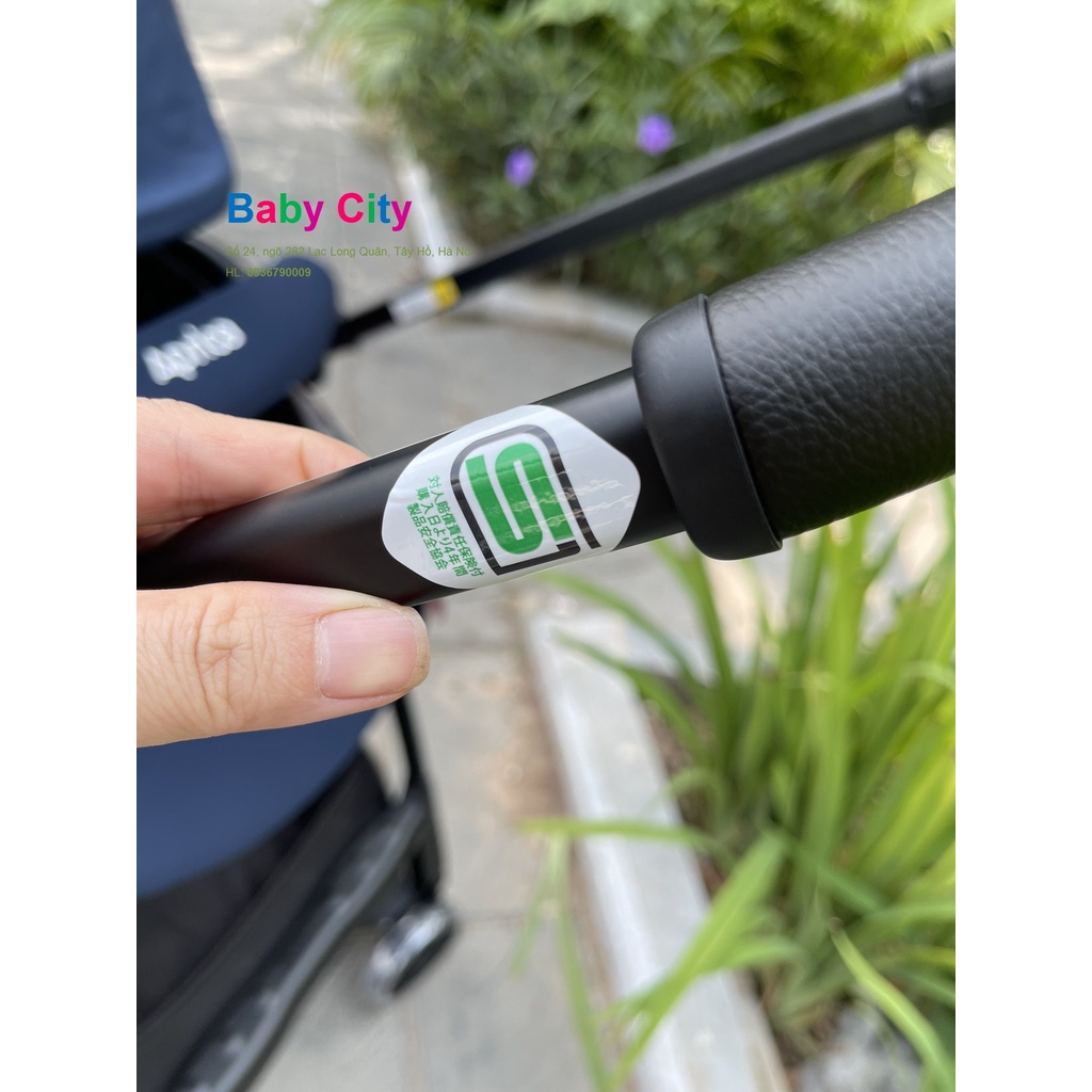 XE ĐẨY TRẺ EM APRICA KAROON AIR MESH TỪ NHẬT BẢN