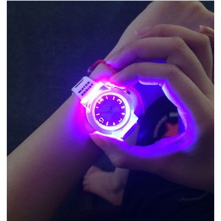 Đồng hồ phát sáng exo led Kiểu Hàn Quốc