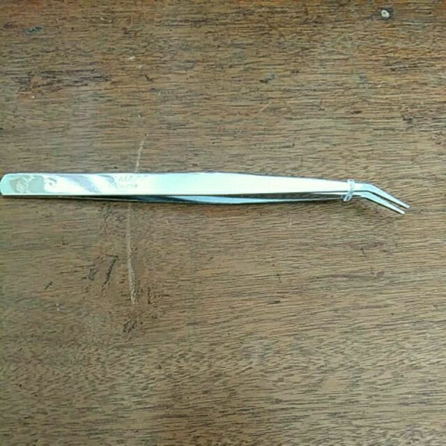 Nhíp xỏ chỉ