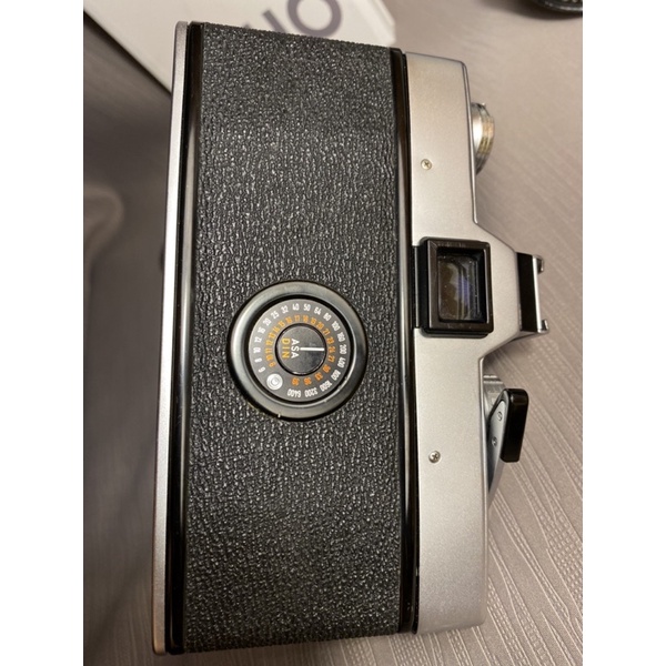 Máy ảnh film Minolta Srt101 và lens 50mm f1.7 hoặc 50mm f1.4