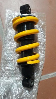 Thụt sau ex 150