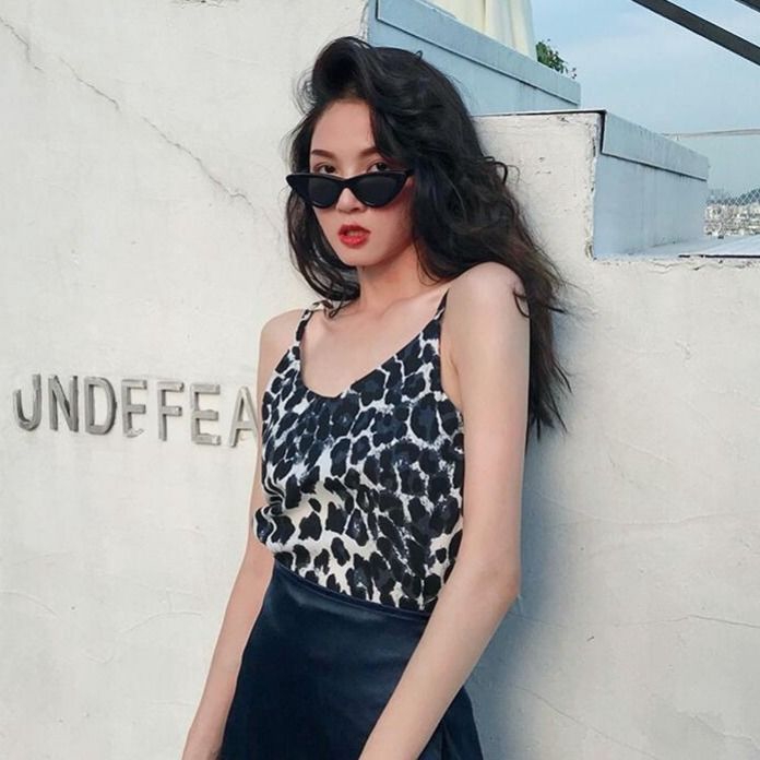 Áo Dây Nữ Hở Vai Họa Tiết Da Báo Thời Trang Hè 2020