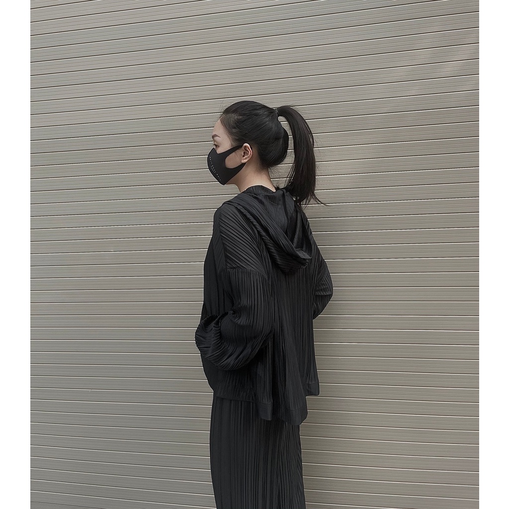 Bộ đồ ngủ dập ly có mũ Charis