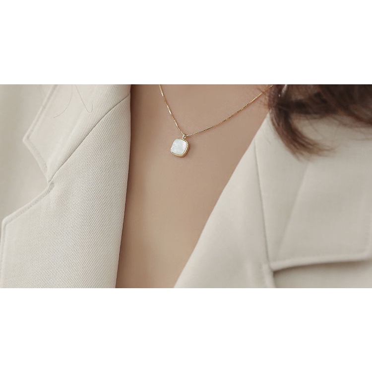 Vòng cổ Kim Loại Mặt Hình Vỏ Sò Vuông Màu Trắng 2022 Thời Trang