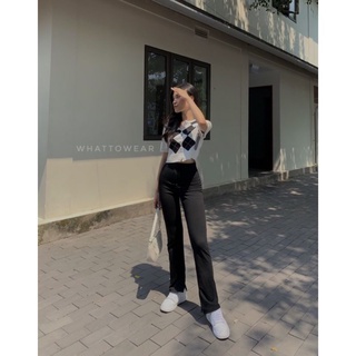 Quần tây ống loe chất dày dặn có xẻ ống