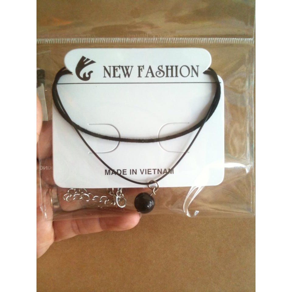 chocker 2 tầng mặt đá phong thủy : 25k /sợi