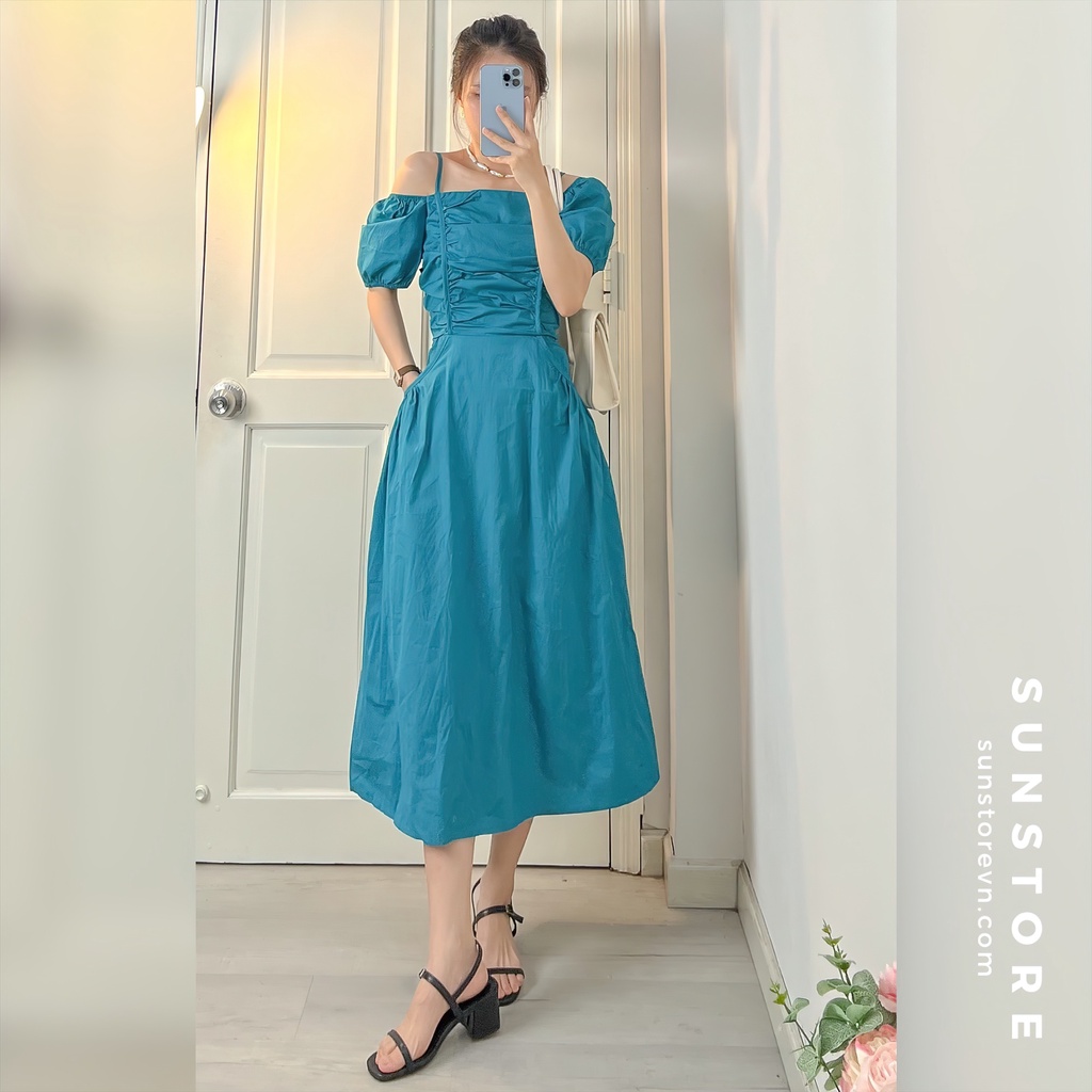 Đầm dự tiệc nữ dáng dài trễ vai nhún ngực màu xanh DN60 - Sunstore