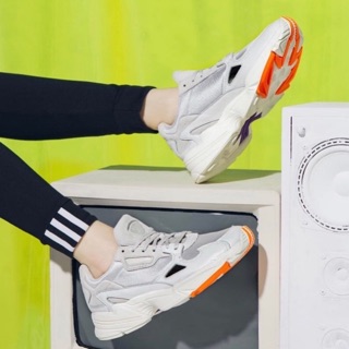 Giày thể thao adidas nam nữ