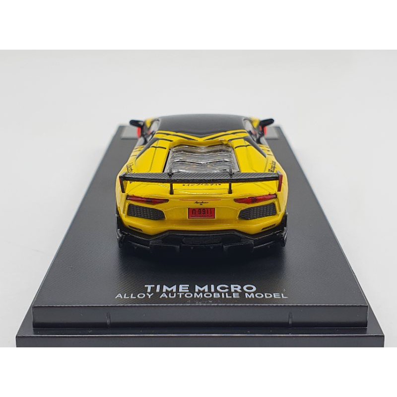 Xe Mô Hình Lamborghini Aventador Infinite LP700-4 1:64 Time Micro (Vàng Đen)