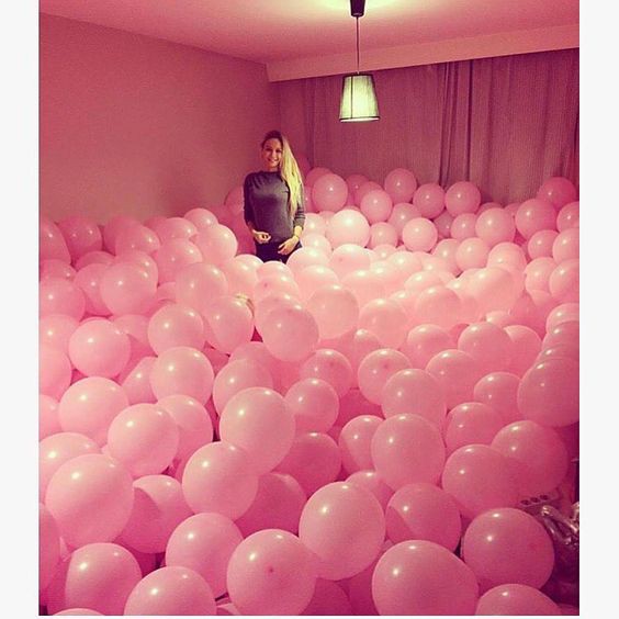 Bộ 10 quả bóng bay kèm que cằm bóng cầm tay