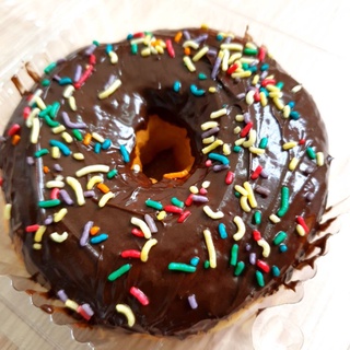 Bánh donut Socola rắc cốm cute