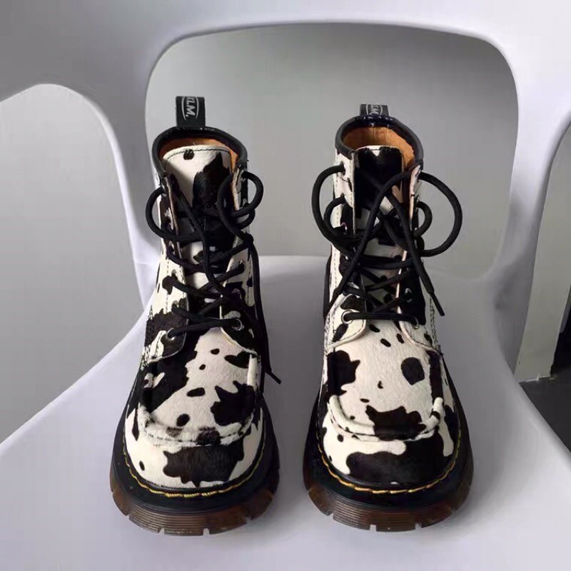 (Video tự quay/Loại đẹp đế nâu) Giày boots (bốt) bò sữa độc lạ cực chất ulzzang Hàn Quốc [Yannie]