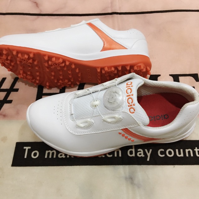 Giầy golf nữ