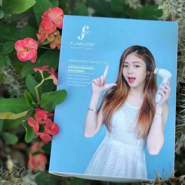MÁY RỬA MẶT FLAWLESS