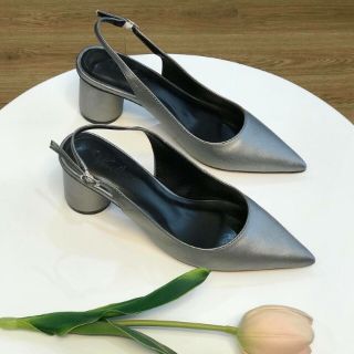 Giày slingback gót trụ tròn