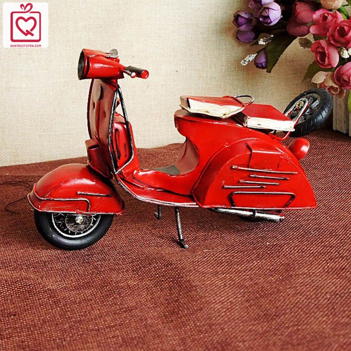 Mô hình xe vespa cổ kim loại